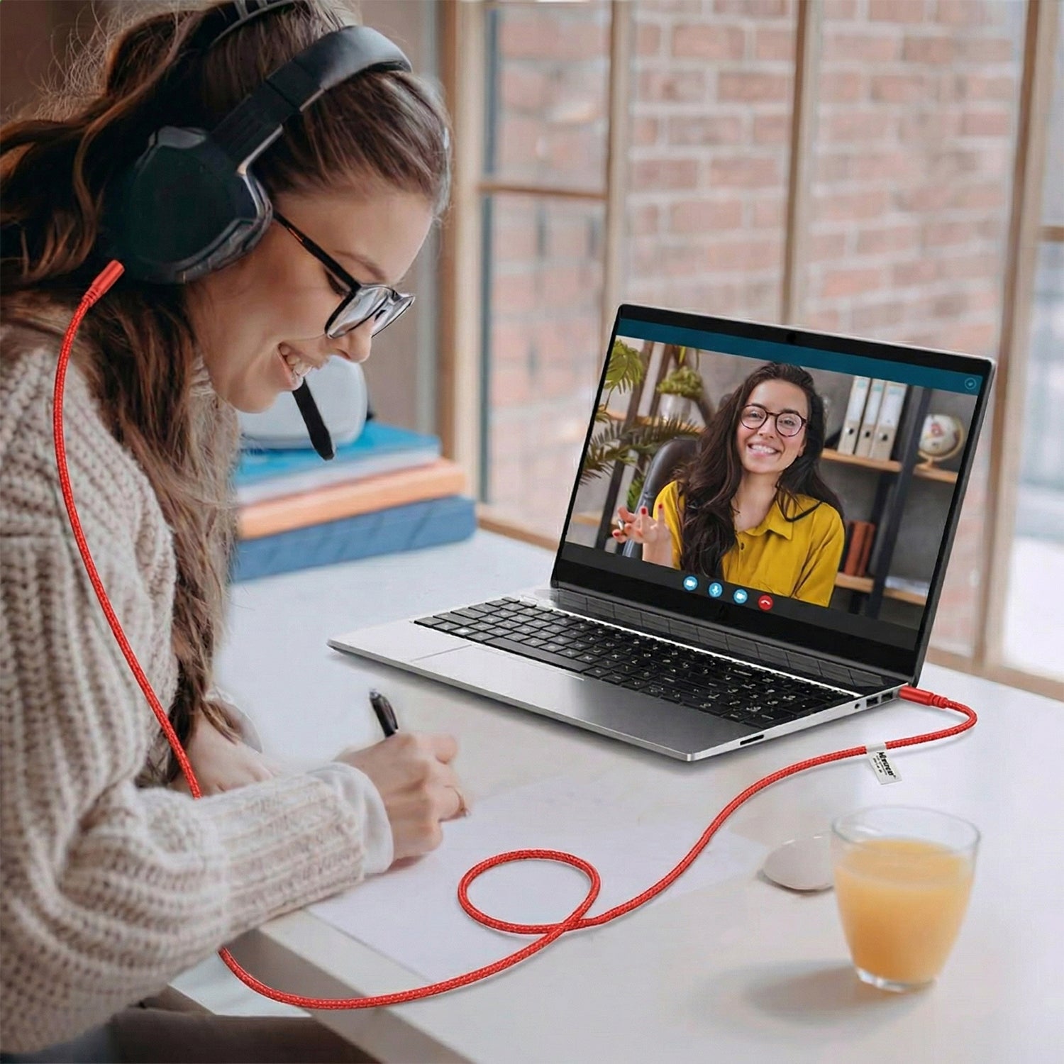 3.5mm AUX Audio Cable (1 Pc, 1 Meter)