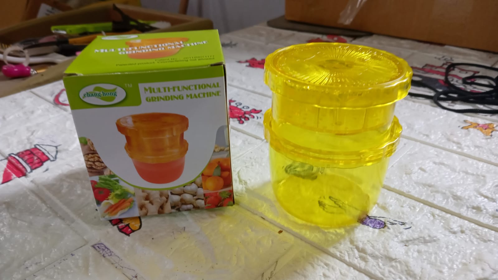 2 in 1 Manual Citrus Juicer and Grinder Portable Ginger Garlic Fruit Vegetable